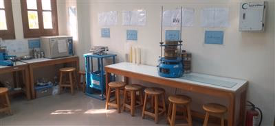   معمل التربة والأساسات